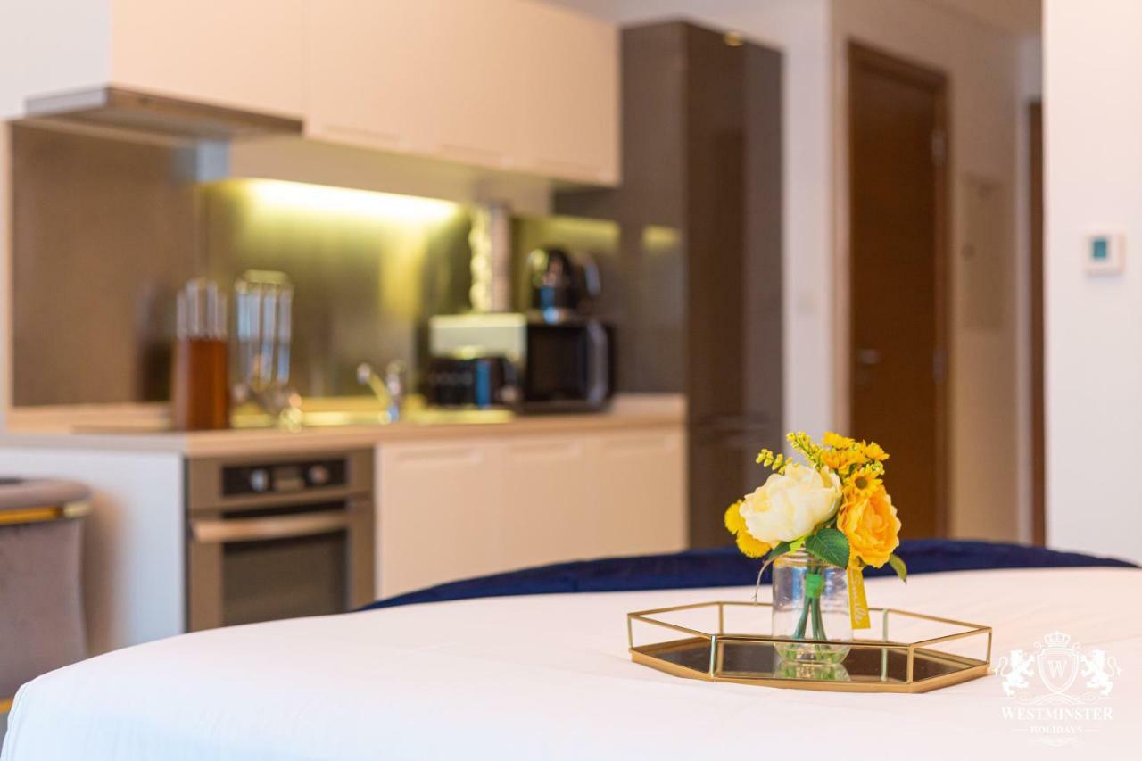 Westminster Claren Tower - Downtown Apartment ดูไบ ภายนอก รูปภาพ