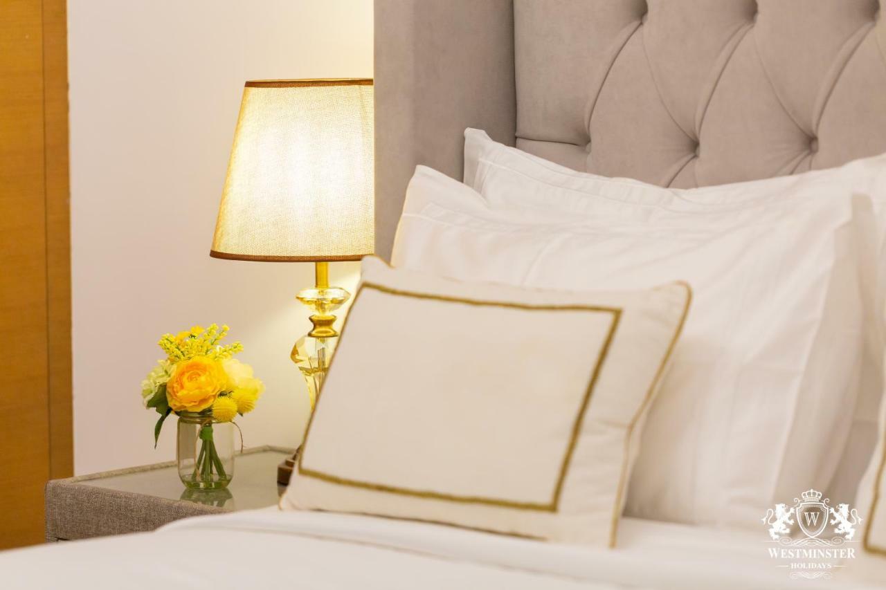 Westminster Claren Tower - Downtown Apartment ดูไบ ภายนอก รูปภาพ